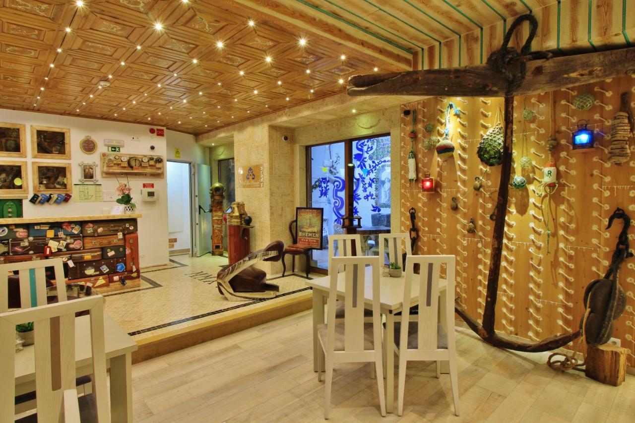 Hotel Ana Margarida 2*